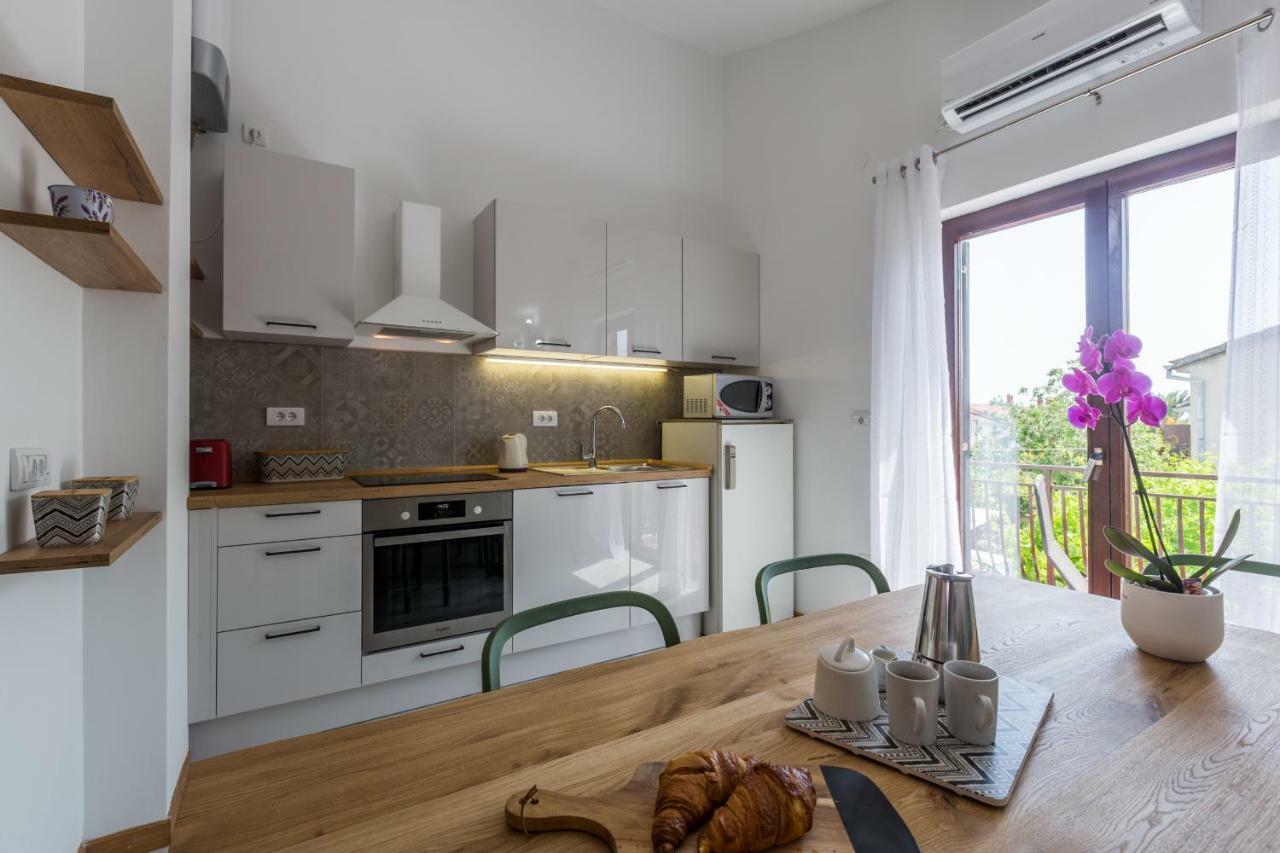 Apartment Lungera Pula Bagian luar foto